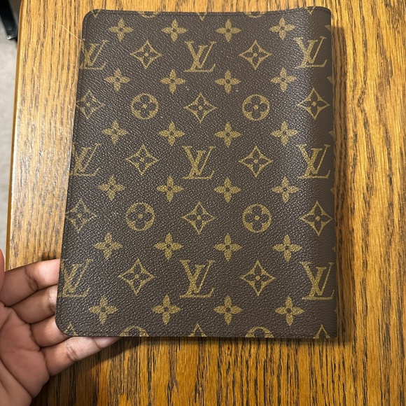 Louis Vuitton Desk Agenda Cover MM - Picture 4 of 10